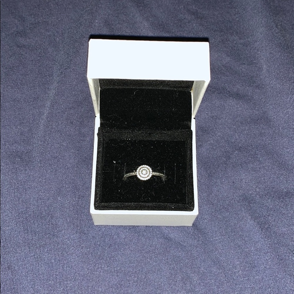 Radiant Elegance ring (PANDORA)